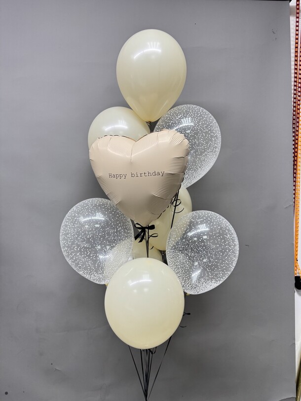 Для неё.. Happy birthday за 4650₽ с доставкой в Москве от Airbox-msk.Ru на Flawery