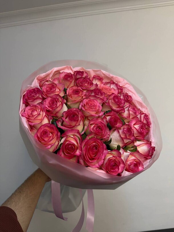 Букет из 21 розы за 14000₽ с доставкой в Москве от Lovely flowers на Flawery