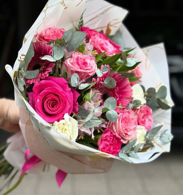 Букет цветов Прекрасный микс цветов за 30250₽ с доставкой в Москве от Adorable flowers на Flawery