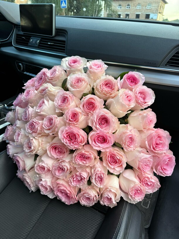 Букет из роз за 31500₽ с доставкой в Москве от Adorable flowers на Flawery