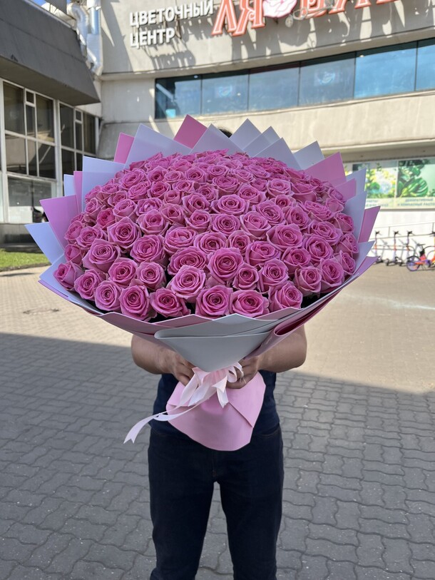 Букет цветов 101 роза аква 💓 за 25490₽ с доставкой в Москве от FLORAPARADISE.BM на Flawery