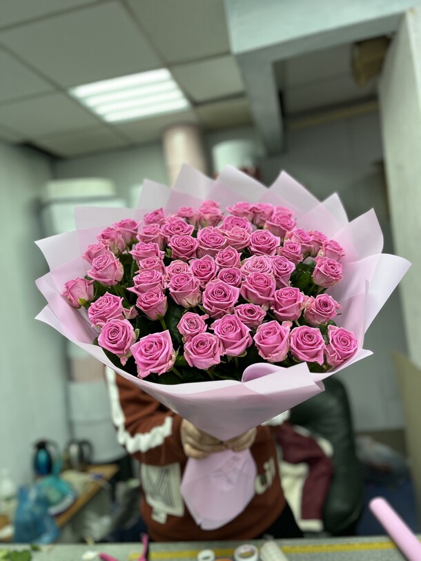 Букет цветов 51 роза аква 💕 за 12450₽ с доставкой в Москве от FLORAPARADISE.BM на Flawery