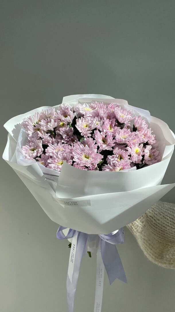 Букет кустовых фиолетовых хризантем violet, артикул F1139926 - 6600 рублей, доставка по городу. Flawery - доставка цветов