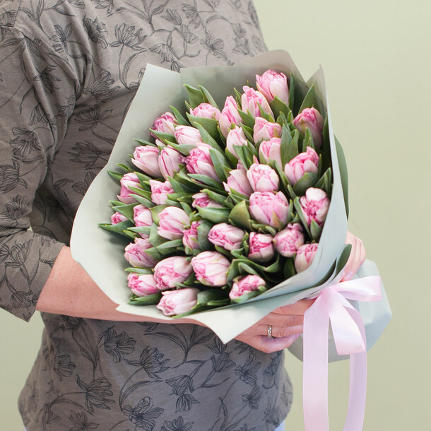Букет из тюльпанов "bell fleurs" за 11500₽ с доставкой в Москве от Шарлотта на Flawery