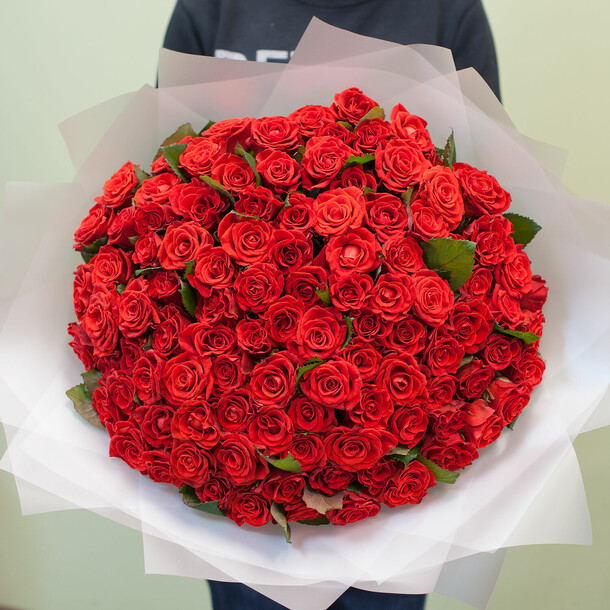 Букет из роз "аллая страсть" за 17800₽ с доставкой в Москве от Шарлотта на Flawery