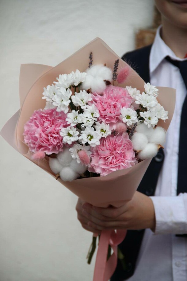 Букет феерия чувств за 3280₽ с доставкой в Москве от NikaFlower ЦВЕТЫ & шары на Flawery