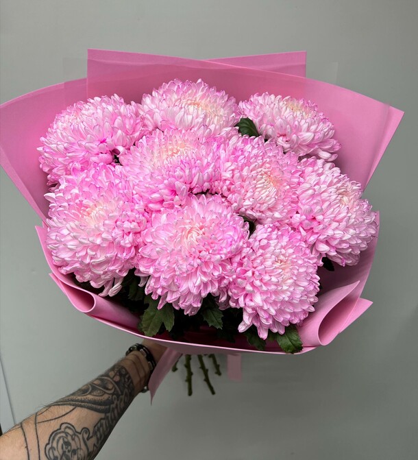 Букет цветов Розовая хризантема 9 шт за 5100₽ с доставкой в Москве от Costa Flowers на Flawery