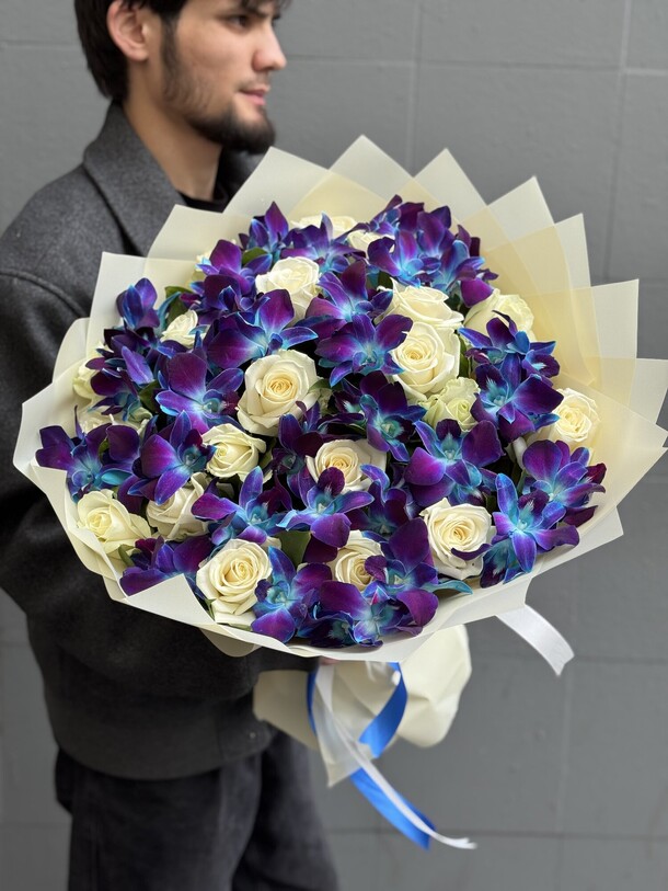 Букет цветов Нежность небес за 7500₽ с доставкой в Москве от Red Rose на Flawery