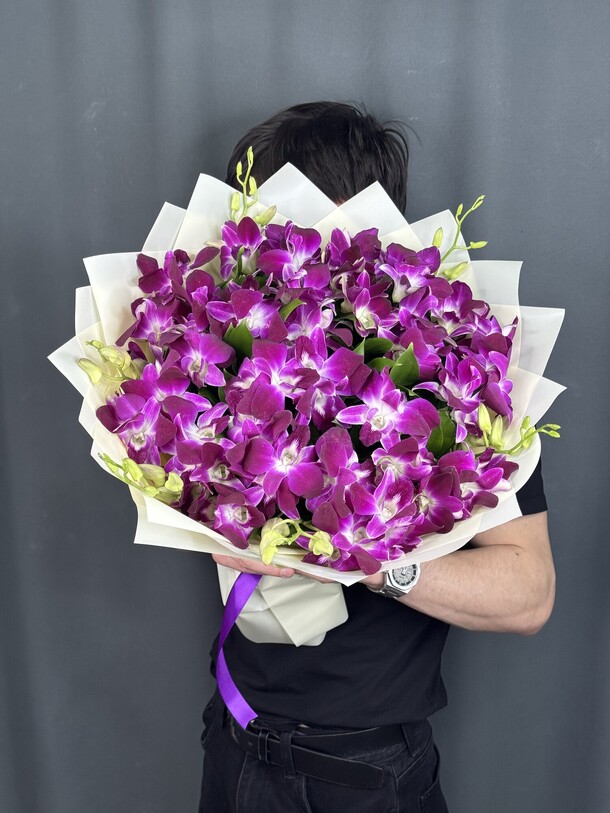 Букет цветов Фиолетовая магия за 6900₽ с доставкой в Москве от Red Rose на Flawery