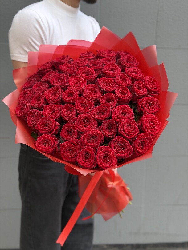 Букет цветов 51 красная роза 70 см за 14195₽ с доставкой в Москве от Red Rose на Flawery