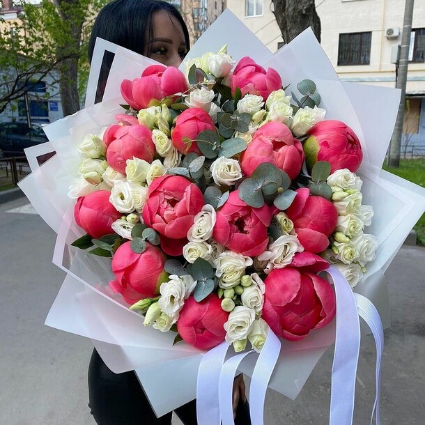 Букет цветов Шарманка за 15999₽ с доставкой в Москве от ROZADAR на Flawery