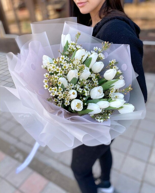 Букет цветов Тюльпаны 🌷 за 16389₽ с доставкой в Москве от ROZADAR на Flawery