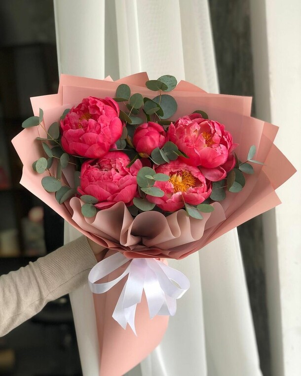 Букет цветов Королевские пионы за 4999₽ с доставкой в Москве от ROZADAR на Flawery