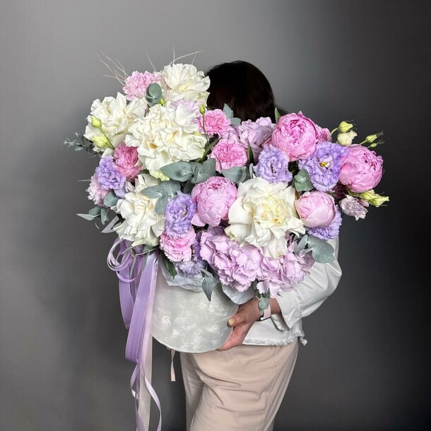 Букет цветов Avrora💗 за 13950₽ с доставкой в Москве от Flora.Laboratory на Flawery