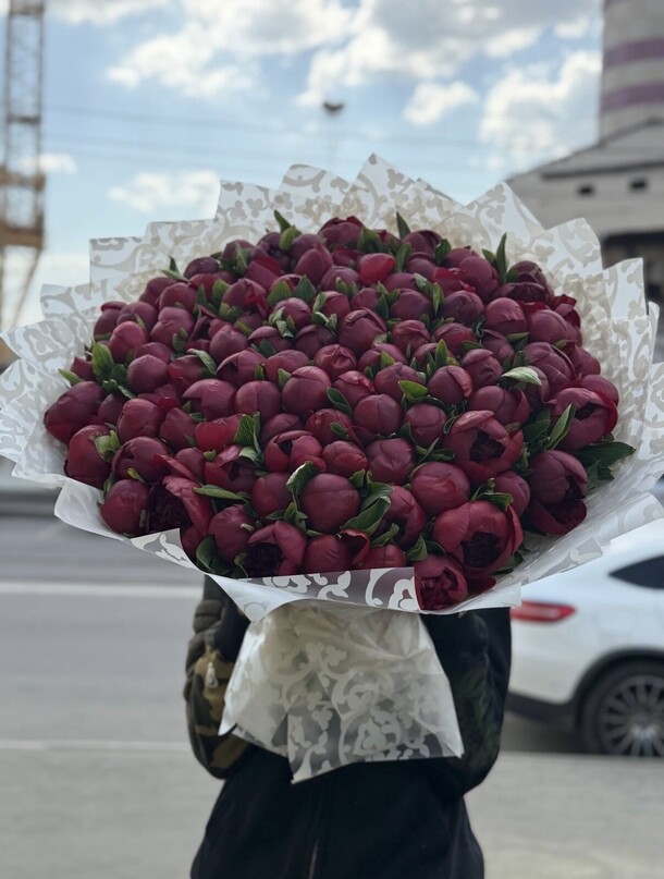Пионы, артикул F1560072 - 37400 рублей, доставка по городу. Flawery - доставка цветов