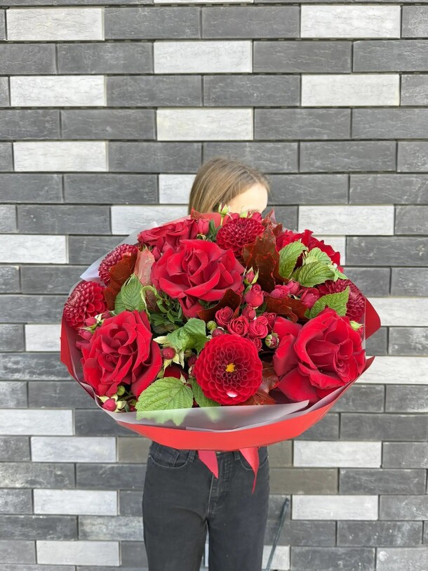 Букет алое признание за 11100₽ с доставкой в Москве от #цветыдня на Flawery
