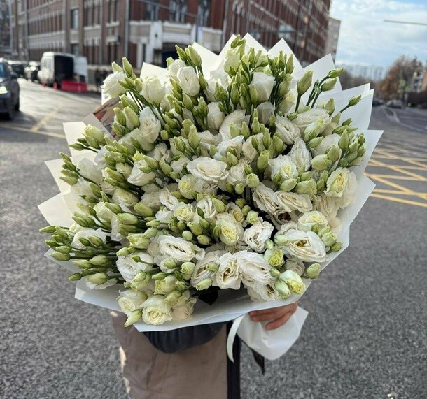 Леди букет 🌸, артикул F1504108 - 9999 рублей, доставка по городу. Flawery - доставка цветов