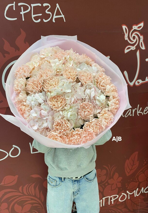 Букет цветов Нежность 💕 за 15005₽ с доставкой в Москве от AYANA FLOWERS на Flawery