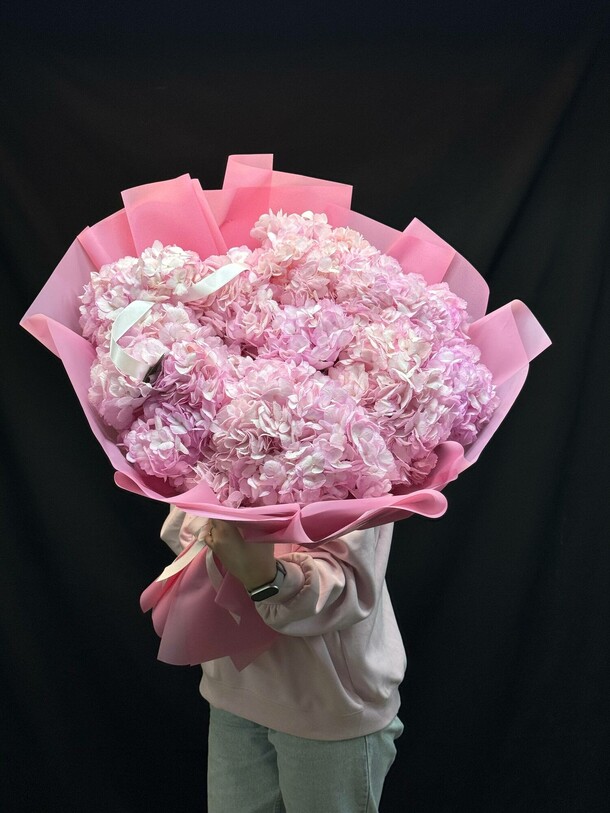 Букет цветов Роскошь 😍 за 21434₽ с доставкой в Москве от AYANA FLOWERS на Flawery