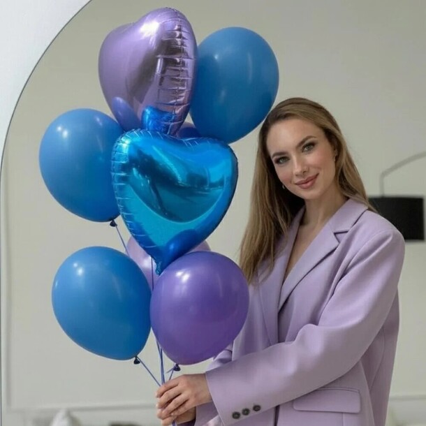 Фонтан из фольгированных сердец и латексных шаров №n105 за 4290₽ с доставкой в Москве от Дом цветочной моды Leora — Технопарк на Flawery