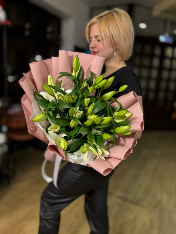 Букет «нежность» за 10285₽ с доставкой в Москве от MaCherie на Flawery