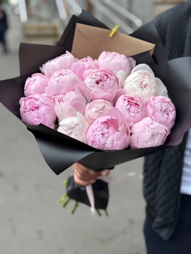 Букет пионов 15 шт за 13762₽ с доставкой в Москве от PROTEA на Flawery