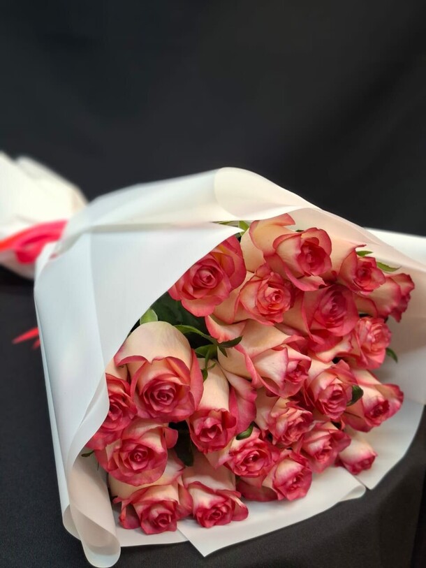 Букет цветов Джумиля 21 за 3418₽ с доставкой в Москве от Umma Flowers на Flawery