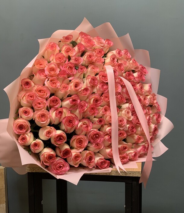 Букет цветов Розовые розы 101шт за 18042₽ с доставкой в Москве от Umma Flowers на Flawery