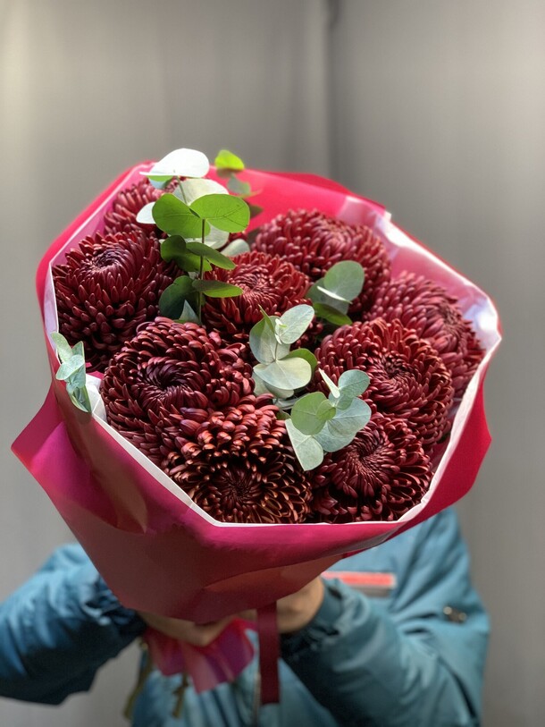 Букет цветов Хризантема бигуди за 7941₽ с доставкой в Москве от Umma Flowers на Flawery