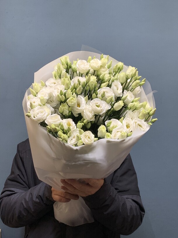 Букет цветов Эустома 13 за 7786₽ с доставкой в Москве от Umma Flowers на Flawery