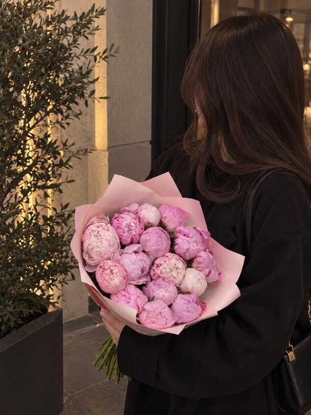 Букет цветов Пионы 15шт за 15867₽ с доставкой в Москве от Umma Flowers на Flawery