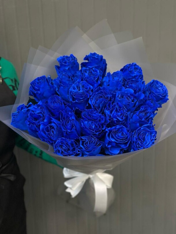 Букет эквадорских роз за 10100₽ с доставкой в Москве от Make Flo на Flawery