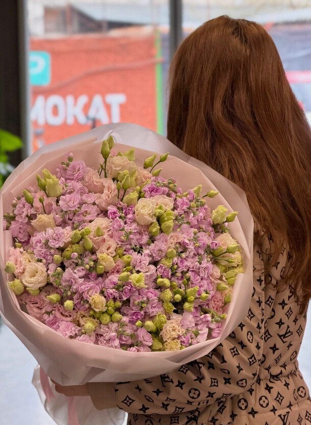 Букет за 12700₽ с доставкой в Москве от Make Flo на Flawery