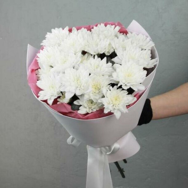 Букет из 5 белых кустовых хризантем за 2380₽ с доставкой в Москве от Senti Flora на Flawery