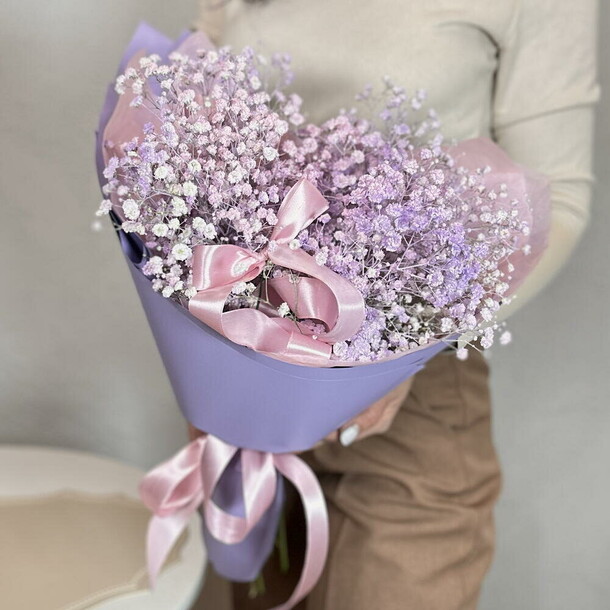 Букет цветов Милые, розовые и сиреневые гипсофилы 💜 за 2299₽ с доставкой в Москве от Senti Flora на Flawery