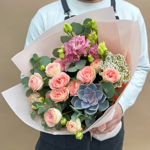 Букет цветов с суккулентом n1228 за 4400₽ с доставкой в Москве от Flowerstorg на Flawery