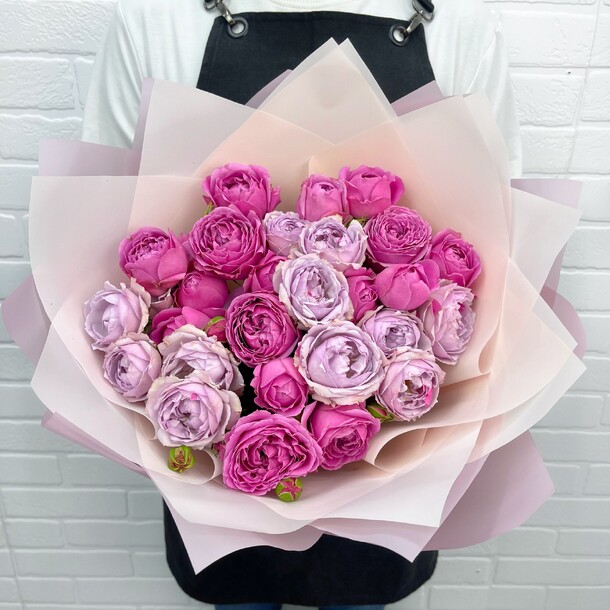 Букет цветов Пионовидные кустовые розы в букете flowerstorg n813 за 4100₽ с доставкой в Москве от Flowerstorg на Flawery