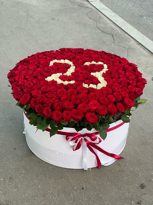 Букет цветов 23 🌹 за 46000₽ с доставкой в Москве от Море цветов на Flawery