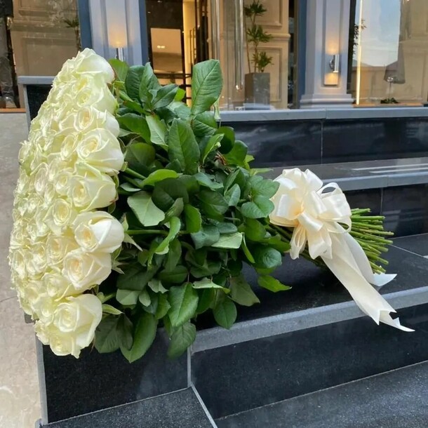 Букет цветов Притяжение за 45236₽ с доставкой в Москве от Море цветов на Flawery