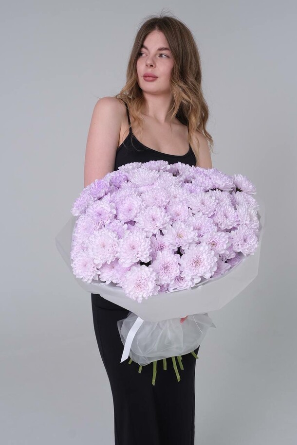 Букет лавандовых хризантем за 7340₽ с доставкой во Владивостоке от FloryFlowers на Flawery