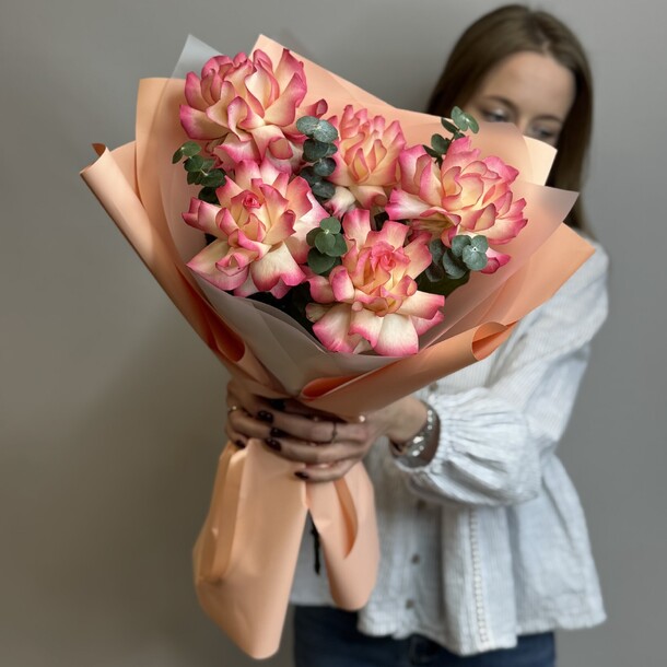 Букет из французских роз😍 за 2650₽ с доставкой в Москве от Про-Цветы на Flawery