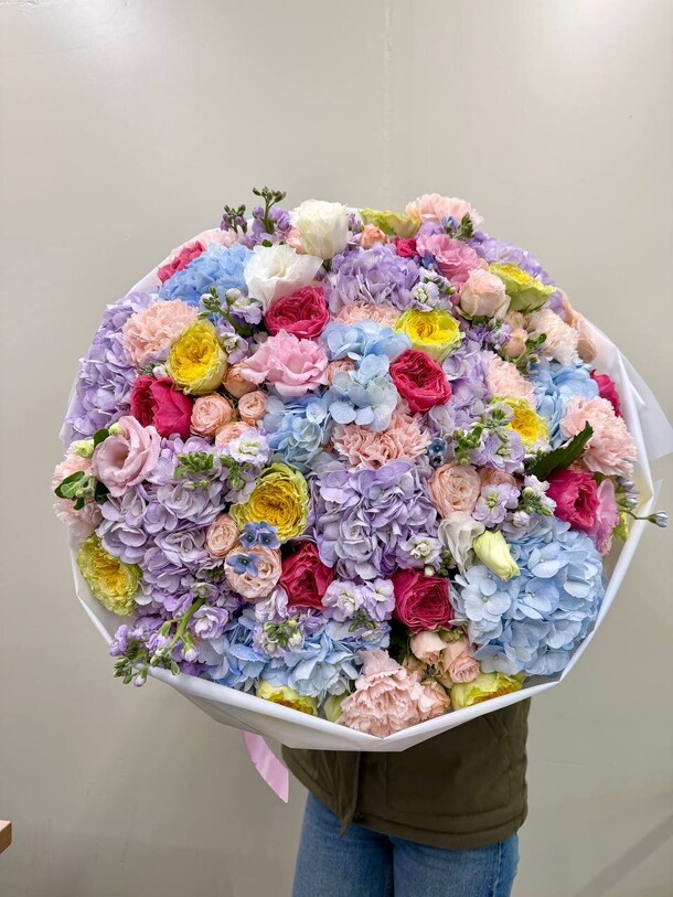 Букет цветов Дофоминовый букет 💕 за 29200₽ с доставкой в Москве от INSPIRATION на Flawery