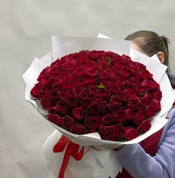 Букет 101 роза за 10500₽ с доставкой в Москве от Городские цветы на Flawery