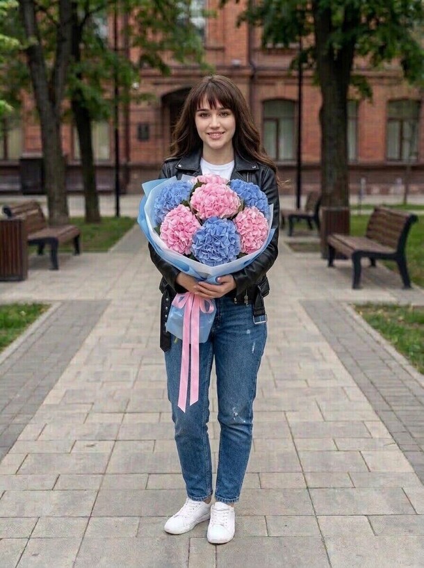 Букет гортензия 7 за 6910₽ с доставкой в Москве от Городские цветы на Flawery