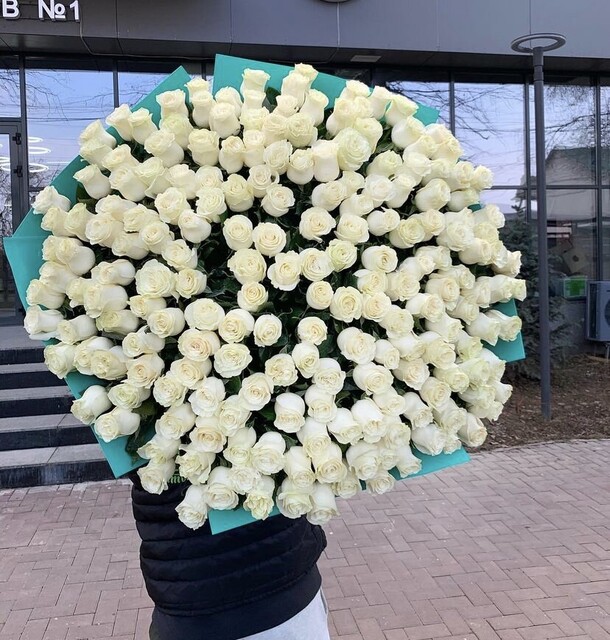 Букет цветов Долгожданное счастье за 76999₽ с доставкой в Москве от Fashion Flowers на Flawery