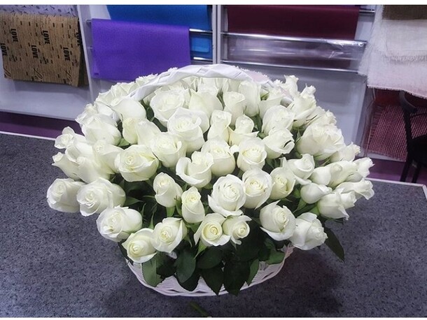 Букет цветов Белый сад за 32999₽ с доставкой в Москве от Fashion Flowers на Flawery