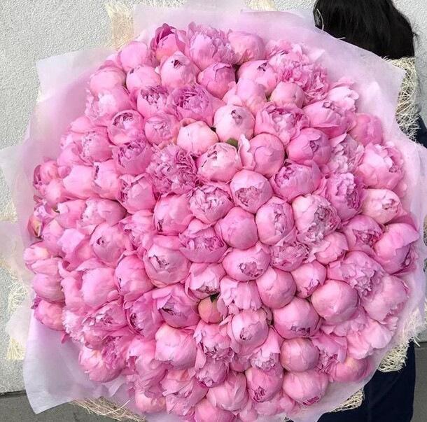 Букет цветов Ночь во франции за 76999₽ с доставкой в Москве от Fashion Flowers на Flawery