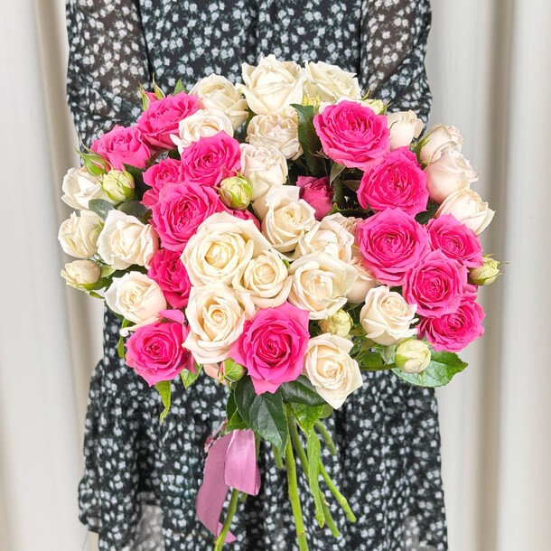Букет цветов «малина и ваниль» за 5071₽ с доставкой в Москве от Flora Decor на Flawery