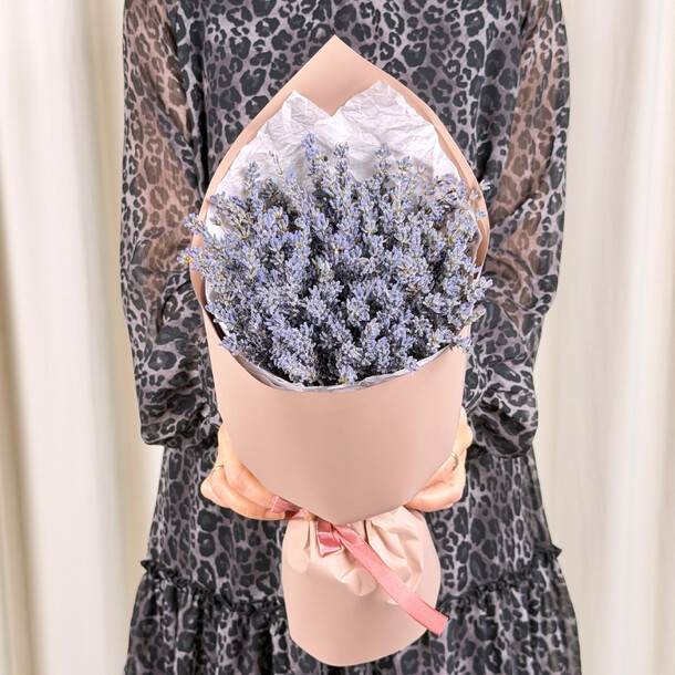 Букет цветов «письмо из прованса» за 4571₽ с доставкой в Москве от Flora Decor на Flawery