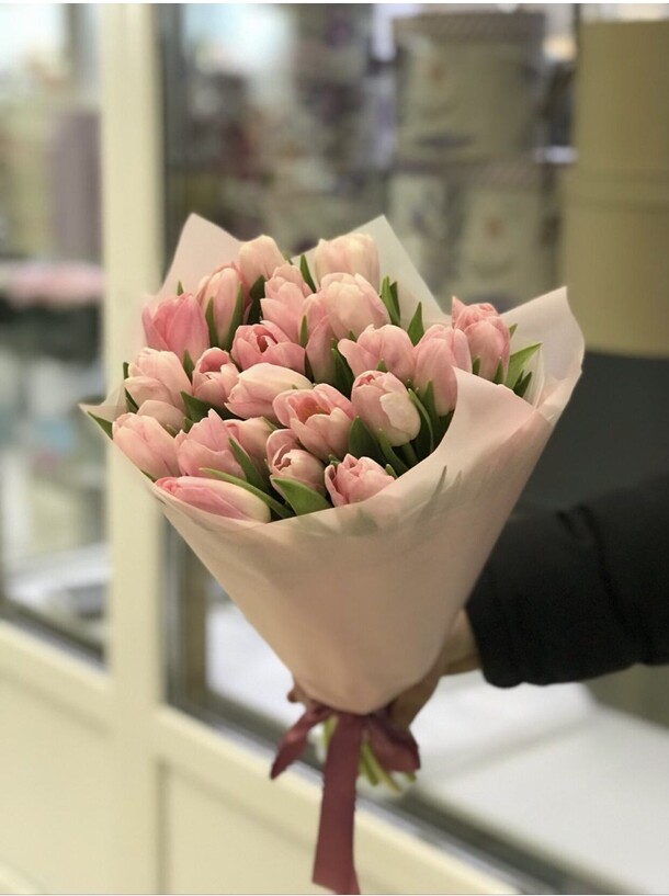 Букет цветов Нежный поцелуй за 10000₽ с доставкой в Москве от Fast Flowers на Flawery